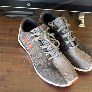 Under Armour Men's Black and Gray Athletic Shoes